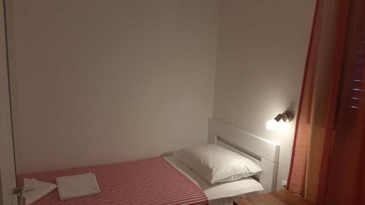 Apartmani Mw, Crveni Apartman Baška Zewnętrze zdjęcie