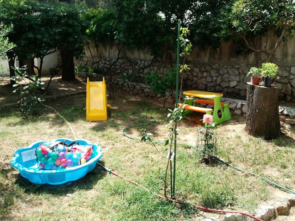 Apartmani Mw, Crveni Apartman Baška Zewnętrze zdjęcie
